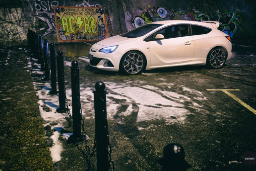 Opel Astra J OPC, на улицах Москвы