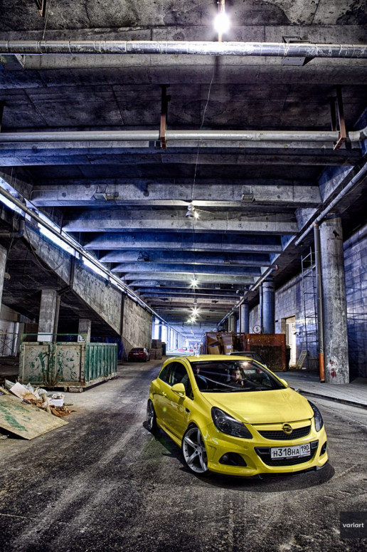 Opel Corsa OPC в Подземном Городе Москва-Сити