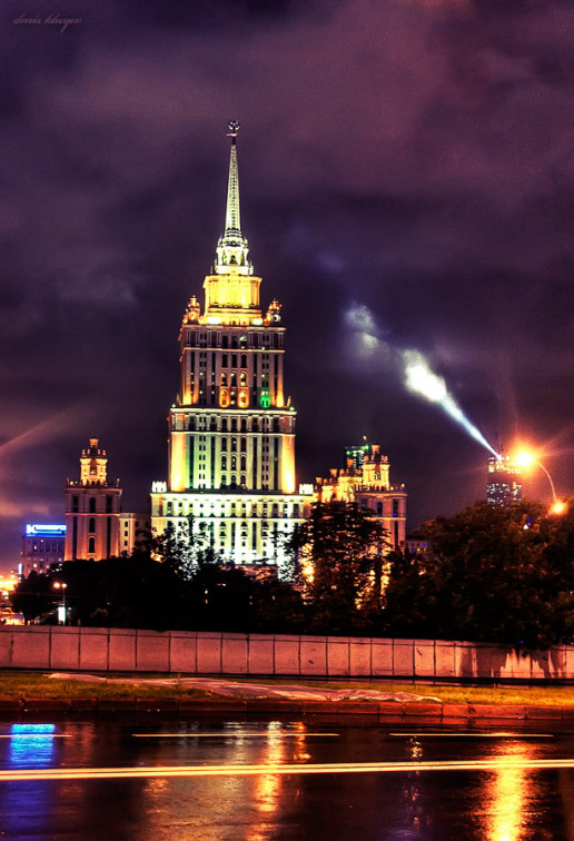 Hotel «Ukraina» at Night, Moscow, фотограф Денис Клюев