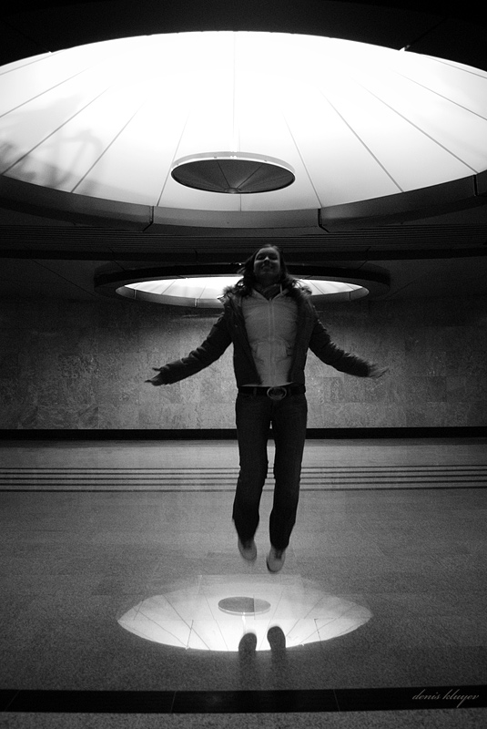 Kate — Levitation, фотограф Денис Клюев